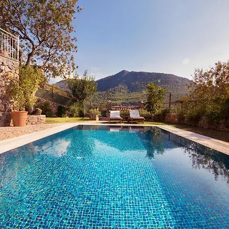 Sleeps 6 With Pool Air Con And Wifi Villa Keciler
